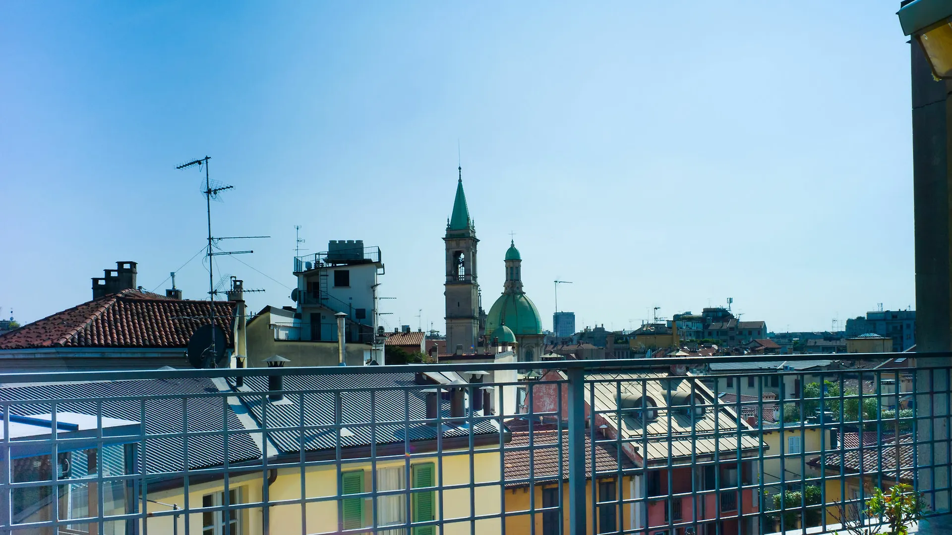 Brera Apartments In Duomo Milan
